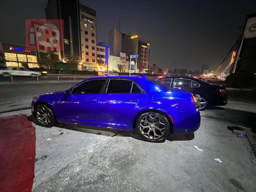 كرايسلر 300